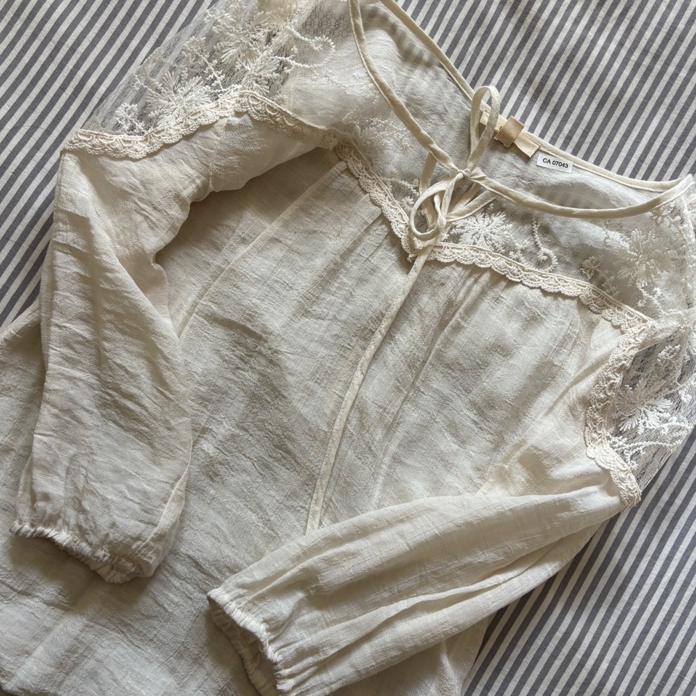 Vintage Cream Lace Blouse